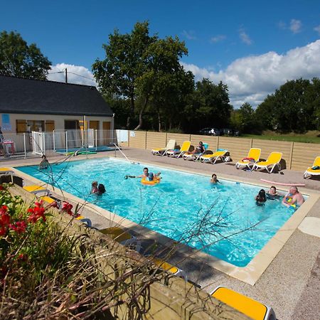 Camping De Brouel Ambon Exterior photo