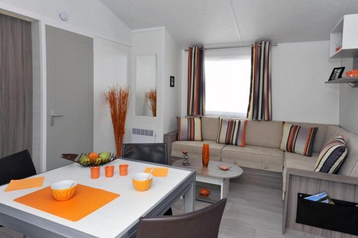 Camping De Brouel Ambon Room photo
