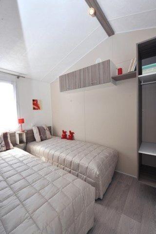Camping De Brouel Ambon Room photo